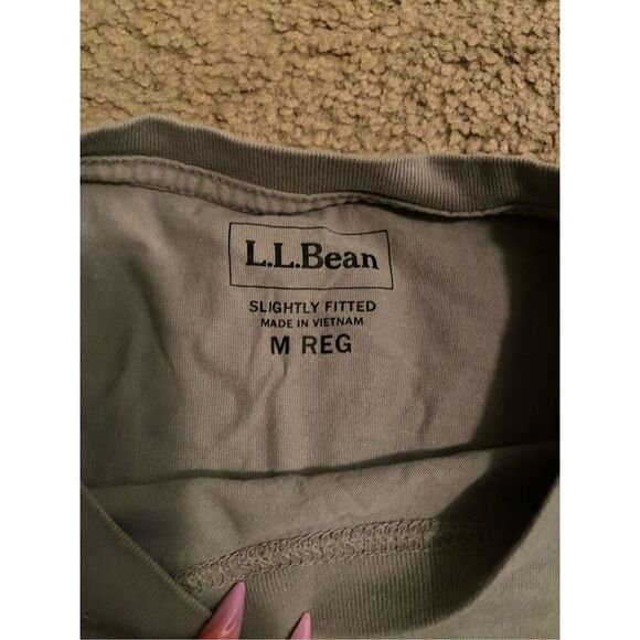 L.L Bean Slightly Fitted Graphic Tee - Picture 4 of 4